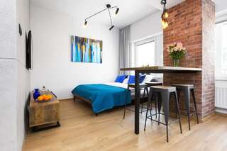 Апартаменты Lofts Cracow Apartments - City Center Краков Апартаменты с балконом-1